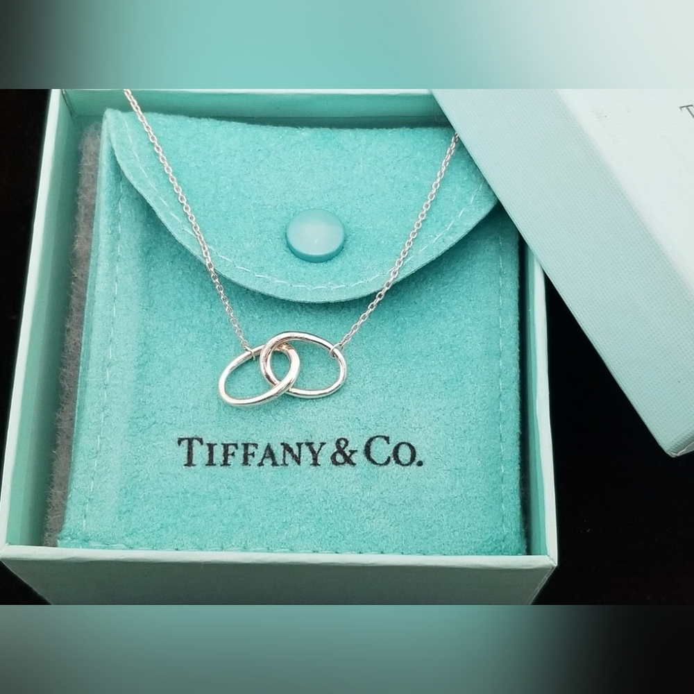 Vintage Tiffany & Co. Double Loop Pendant Necklace